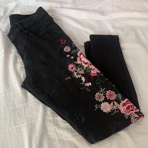 💋Embroidered jeans